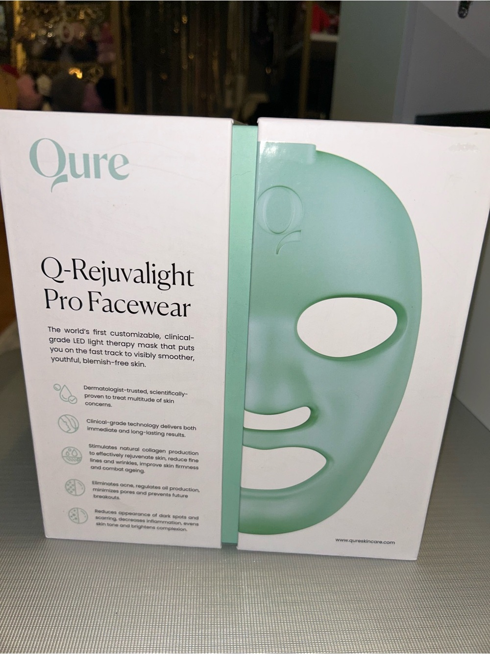 New Qure Rejuvalight Pro Facewear Mask